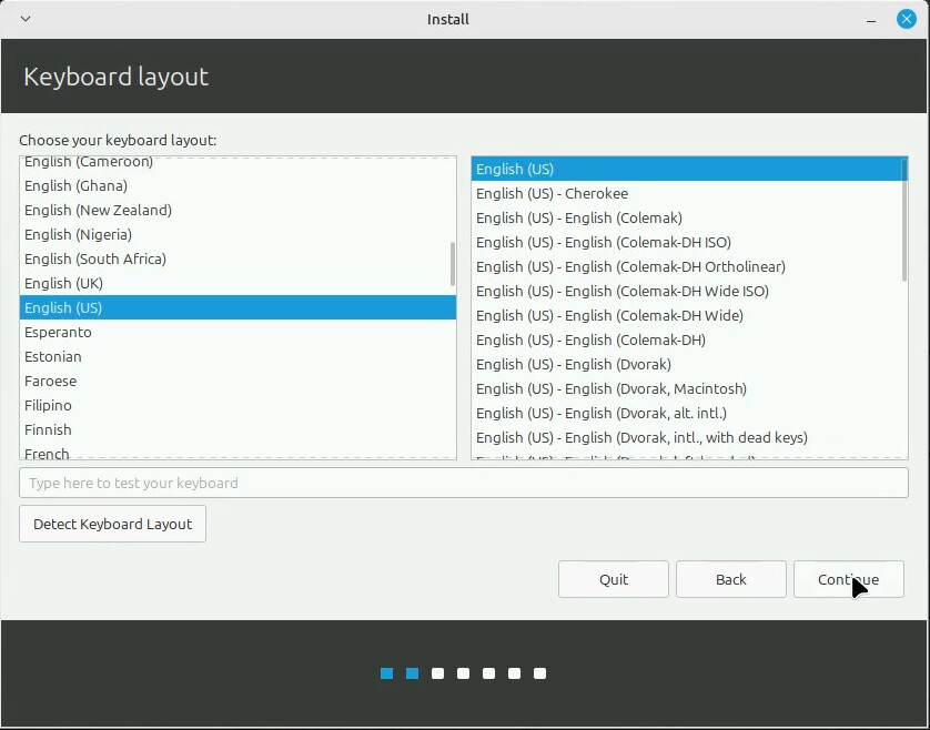 Linux Mint installer showing options for keyboard layouts, with 'English (US)' selected for both Layout and Variation